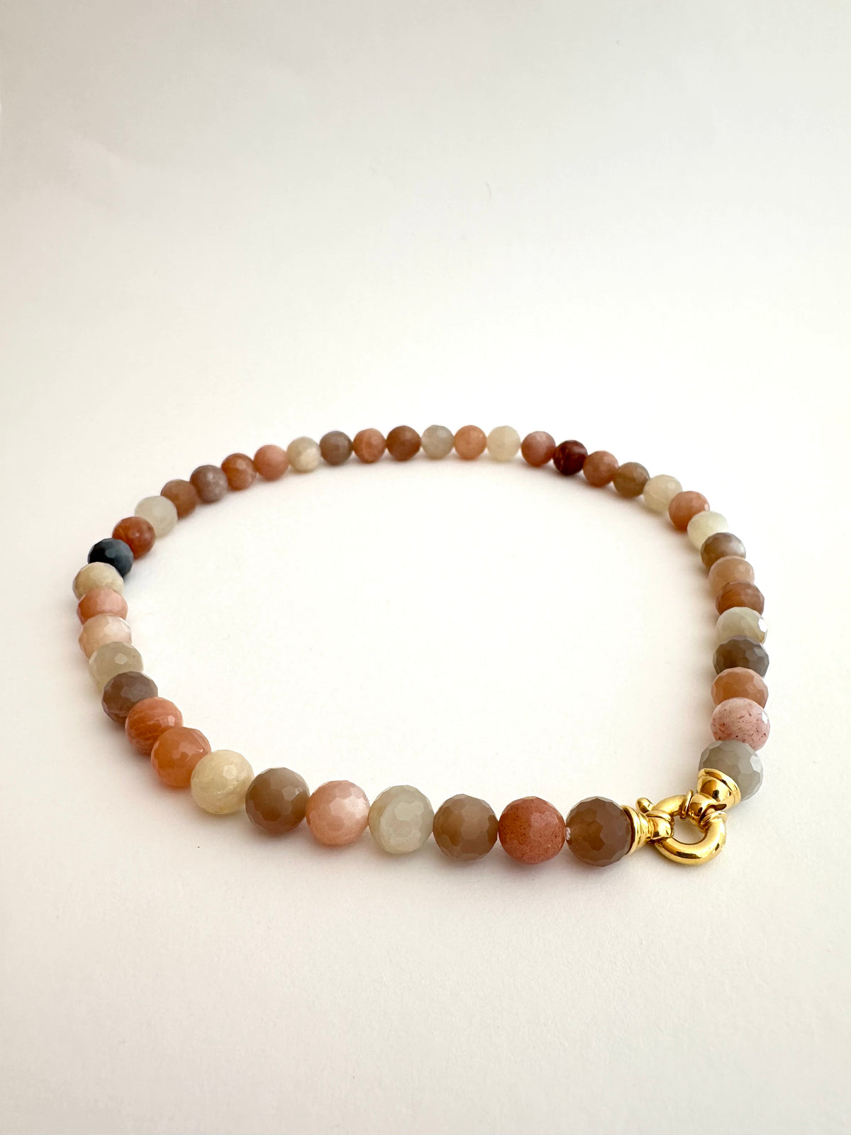 Healing crystal necklace with Moonstone and Sunstone beads