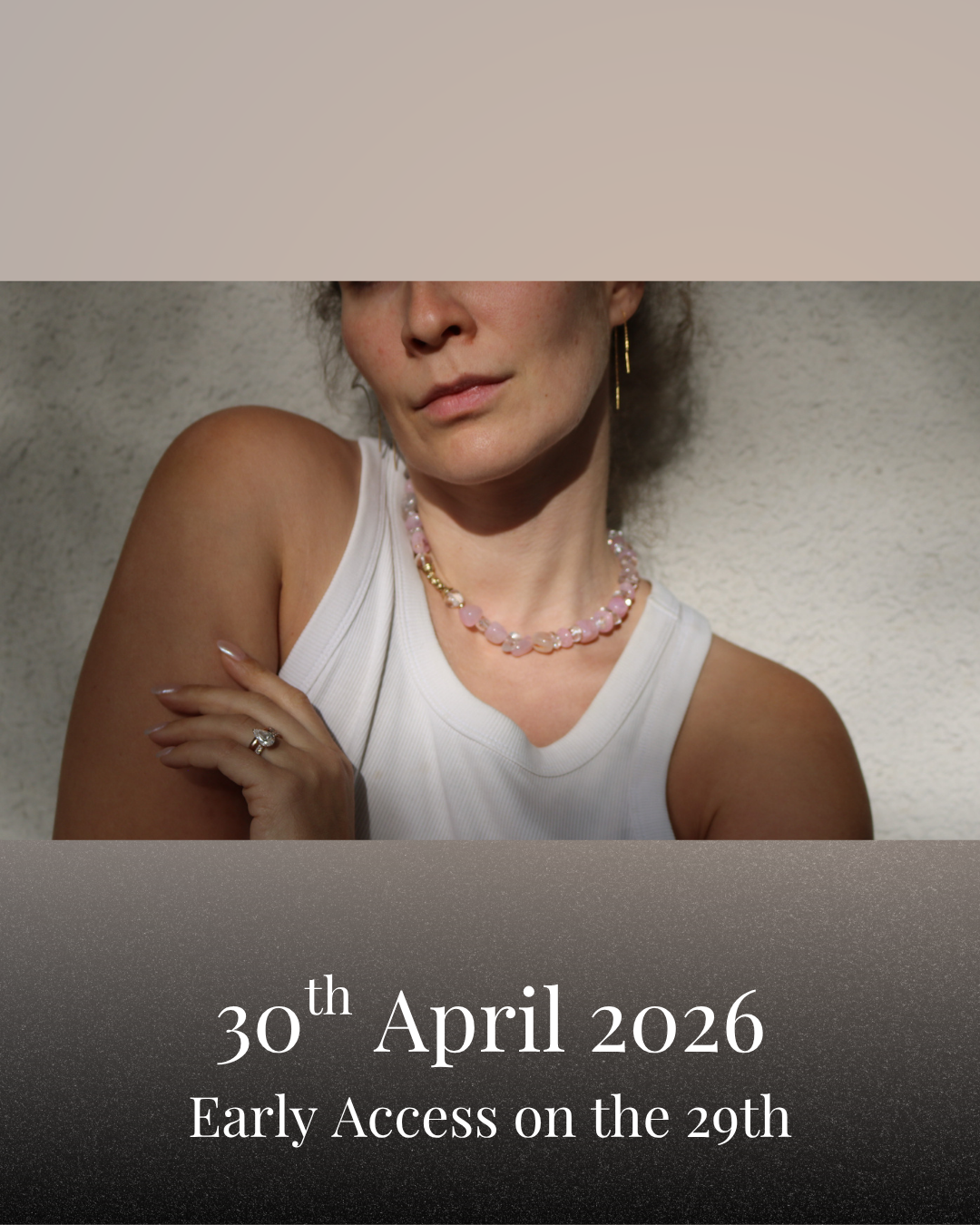 woman wearing Rock crystal necklace bergkristall strawberry quartz handcrafted EVASIMIN Germany