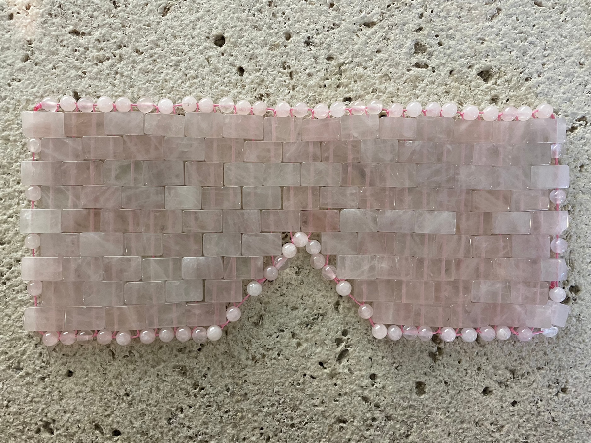 rose quartz face mask pink stone relaxation mask